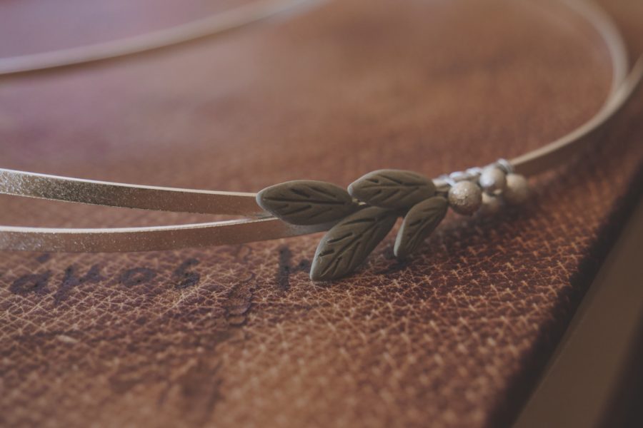 | στέφανα γάμου ασημένια από Velissaria.gr