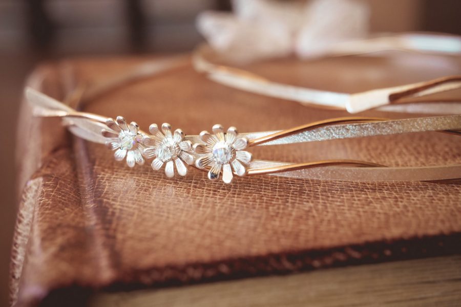 | στέφανα γάμου ασημένια από Velissaria.gr