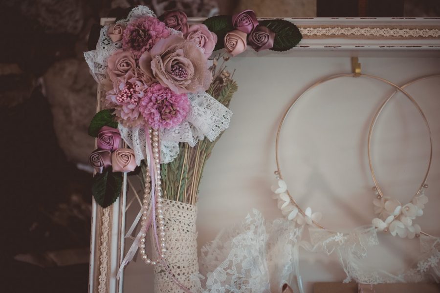 Στεφανοθήκη κουτί | στεφανοθήκες από Velissaria.gr