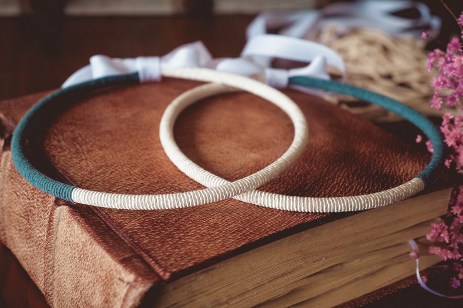 Στέφανα σειρά boho με μεταξωτά σχοινιά | στέφανα γάμου σχοινί - δαντέλα από Velissaria.gr