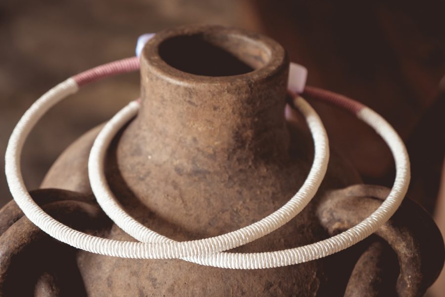 Στέφανα σειρά boho με μεταξωτά σχοινιά | στέφανα γάμου σχοινί - δαντέλα από Velissaria.gr