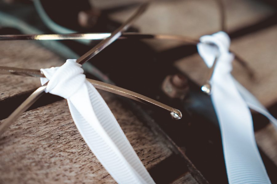 Επάργυρα  στέφανα με σχέδιο στο πίσω μέρος | στέφανα γάμου επάργυρα από Velissaria.gr