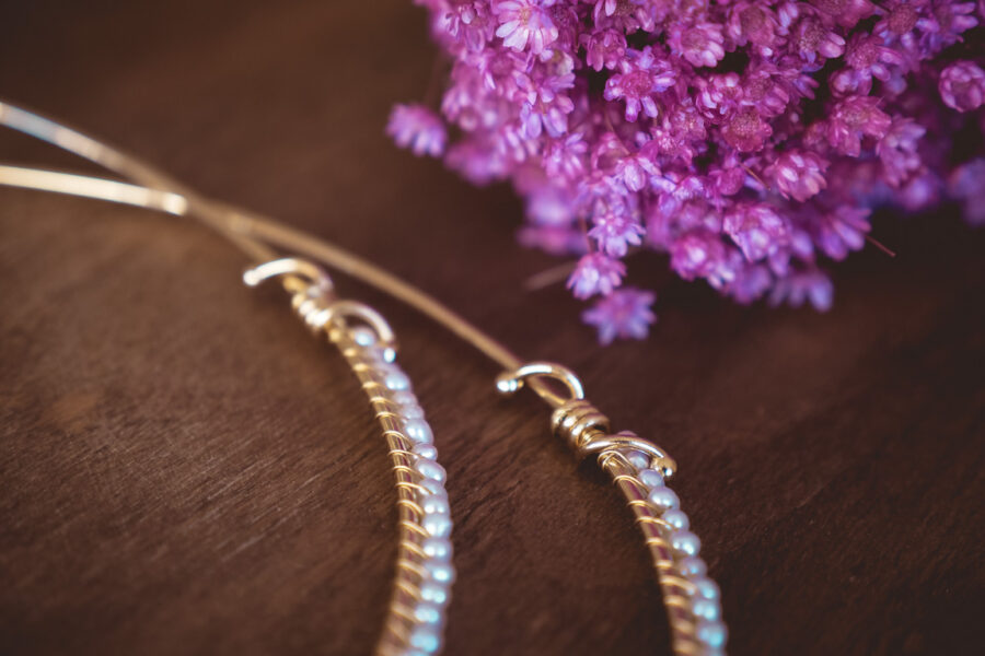 Επίχρυσα στέφανα με μαργαριτάρια | στέφανα γάμου επίχρυσα από Velissaria.gr