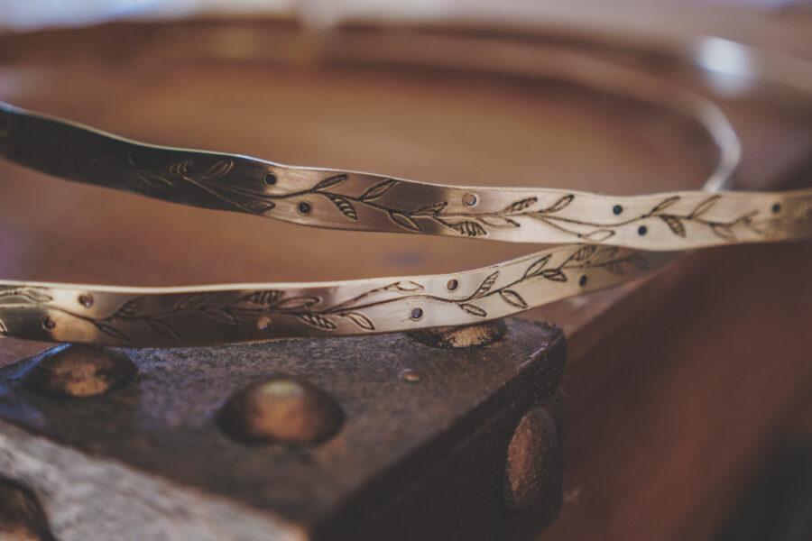 Επίχρυσα στέφανα “κλαδί” | στέφανα γάμου επίχρυσα από Velissaria.gr