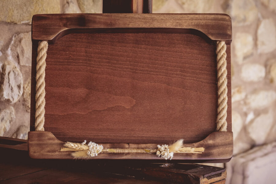 Δίσκος ξύλινος ,καράφα-ποτήρι κρύσταλλο με διακόσμηση | σετ γαμου δίσκος-καράφα-ποτήρι από Velissaria.gr