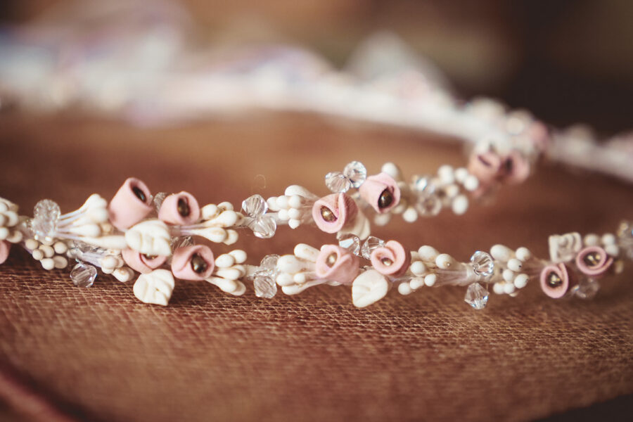 Πορσελάνινα στέφανα γάμου πλεγμένα με μεταξωτό σχοινί | στέφανα γάμου πορσελάνινα - πορσελάνη από Velissaria.gr