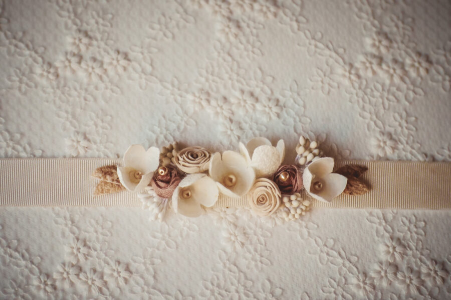 Υφασμάτινο βιβλίο ευχών με διακόσμηση | βιβλία ευχών από Velissaria.gr