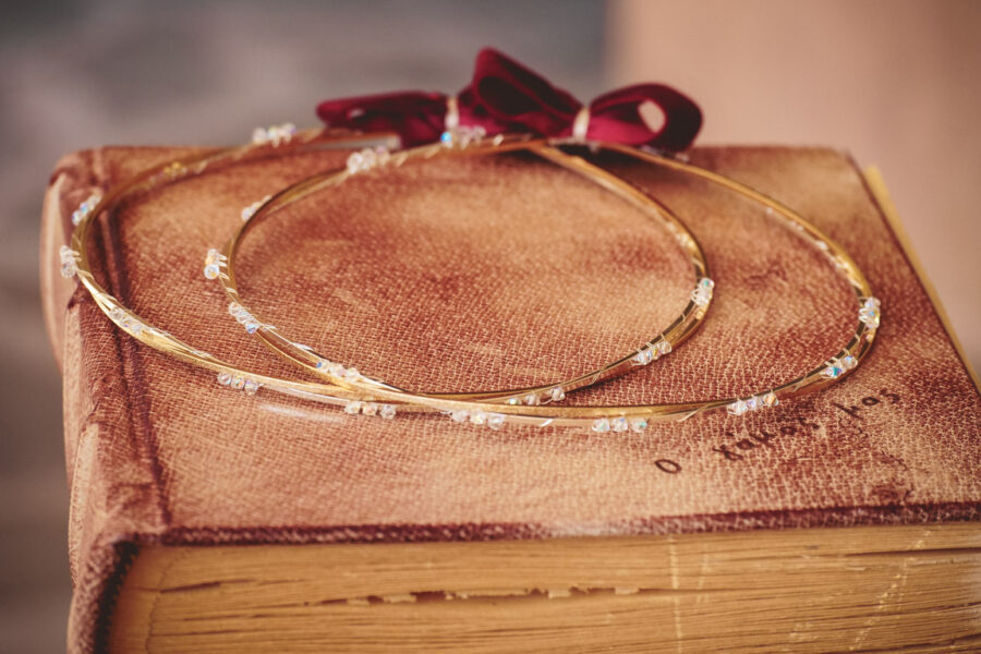 | στέφανα γάμου επίχρυσα από Velissaria.gr