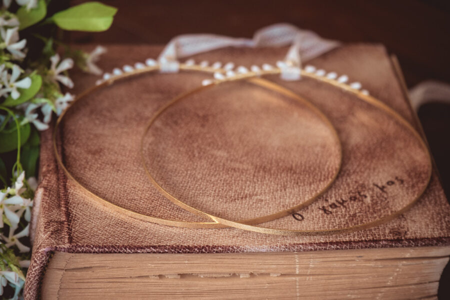 Στέφανα γάμου επίχρυσα με πορσελάνη | στέφανα γάμου επίχρυσα από Velissaria.gr