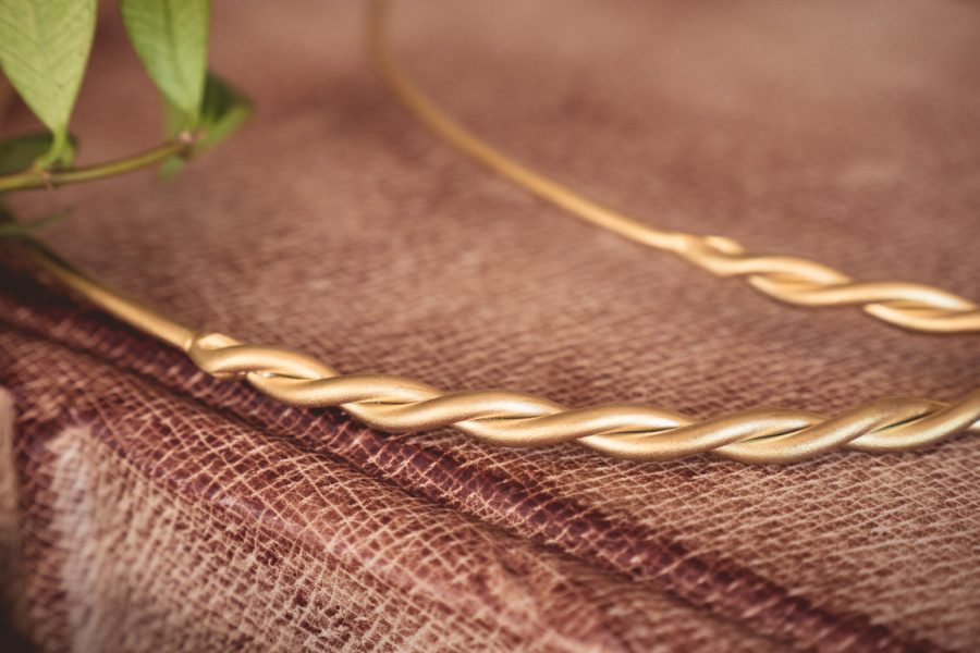 | στέφανα γάμου επίχρυσα από Velissaria.gr