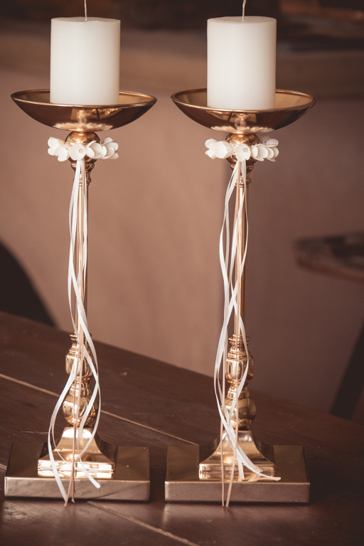 | κηροπήγια λαμπάδες από Velissaria.gr