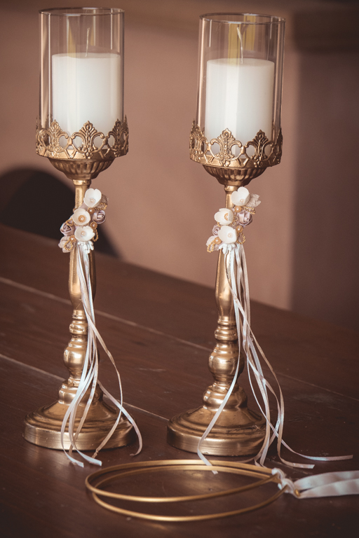 | κηροπήγια λαμπάδες από Velissaria.gr