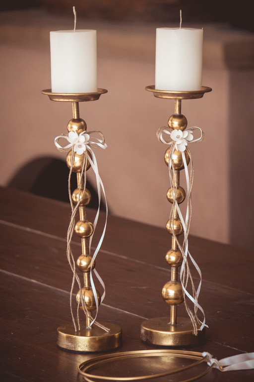 | κηροπήγια λαμπάδες από Velissaria.gr