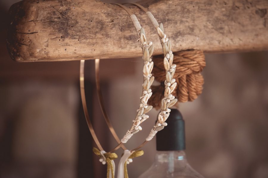 | στέφανα γάμου επίχρυσα από Velissaria.gr