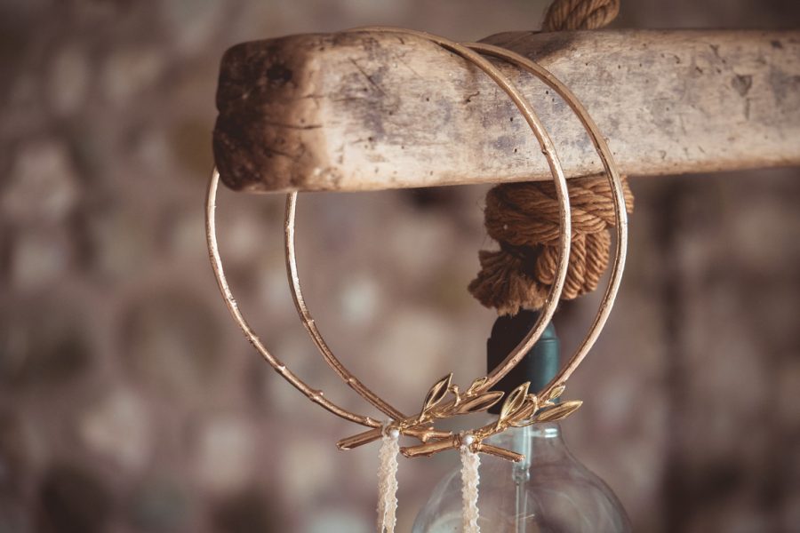 | στέφανα γάμου με φυσικά υλικά από Velissaria.gr